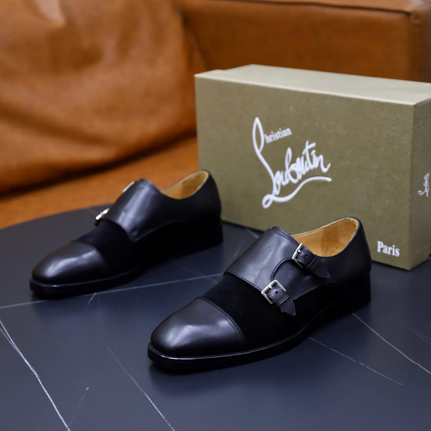 Ex-factory price: 620💰Christia*.Loubouti*🆑High-end men’s business formal leather shoes | Classic red sole shoes | Original imported first-layer cowhide | Water-dyed cowhide lining | Italian imported red rubber outsole | High-end luxury | Perfect interpretation of fashion, sunshine, style, suitable for various occasions Size: 39-44 (38.45 custom-made)
